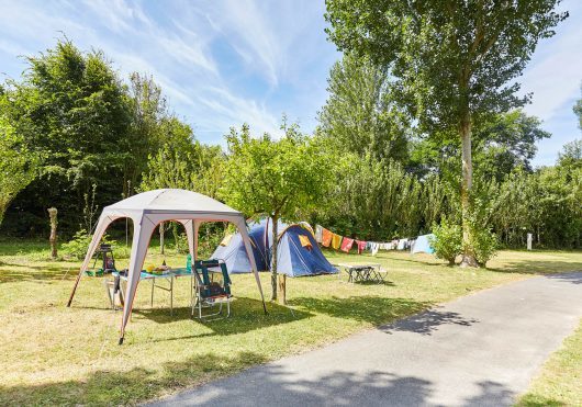 tente-camping-le-bois-pastel